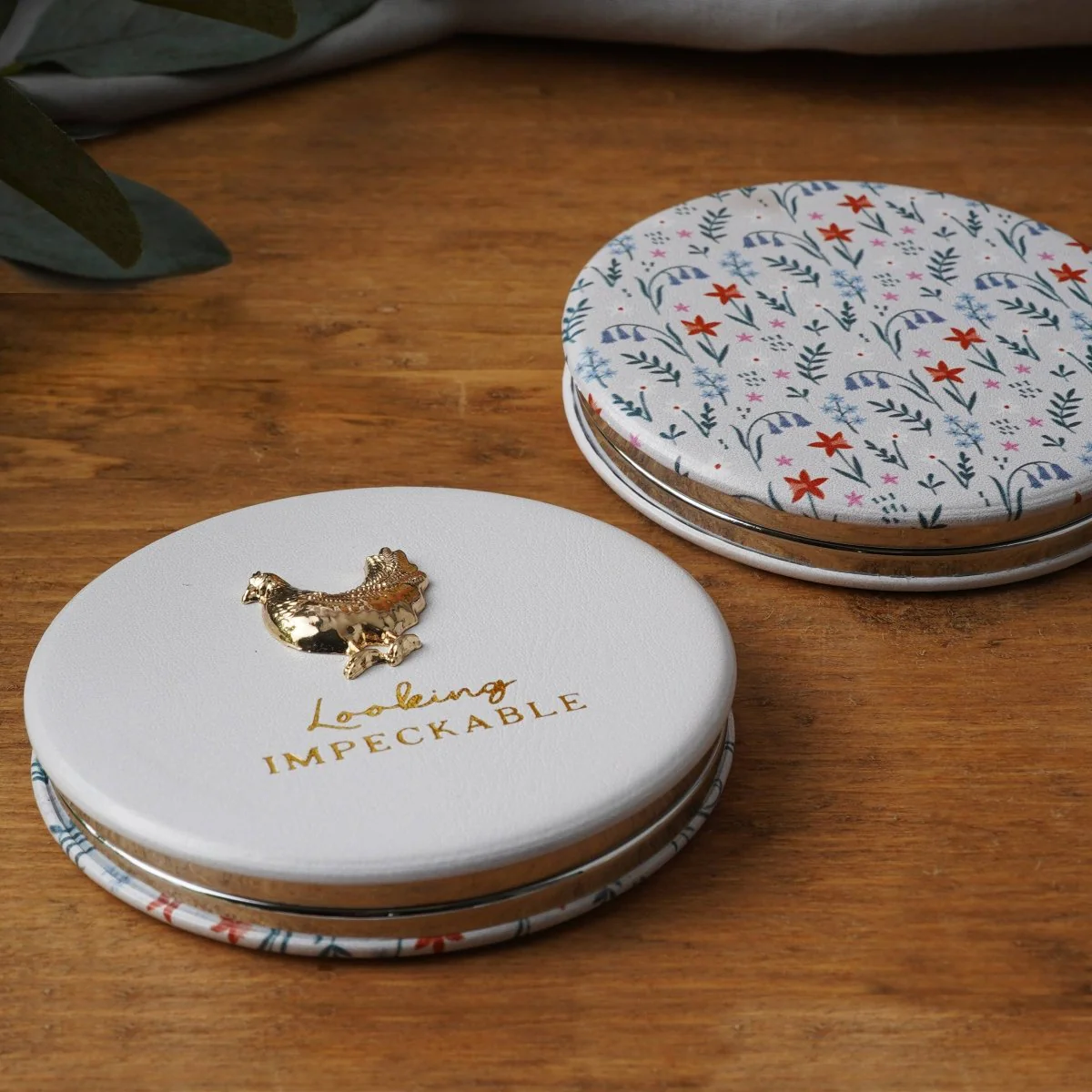 Bramble Farm Chicken Compact Mirror - Image 3