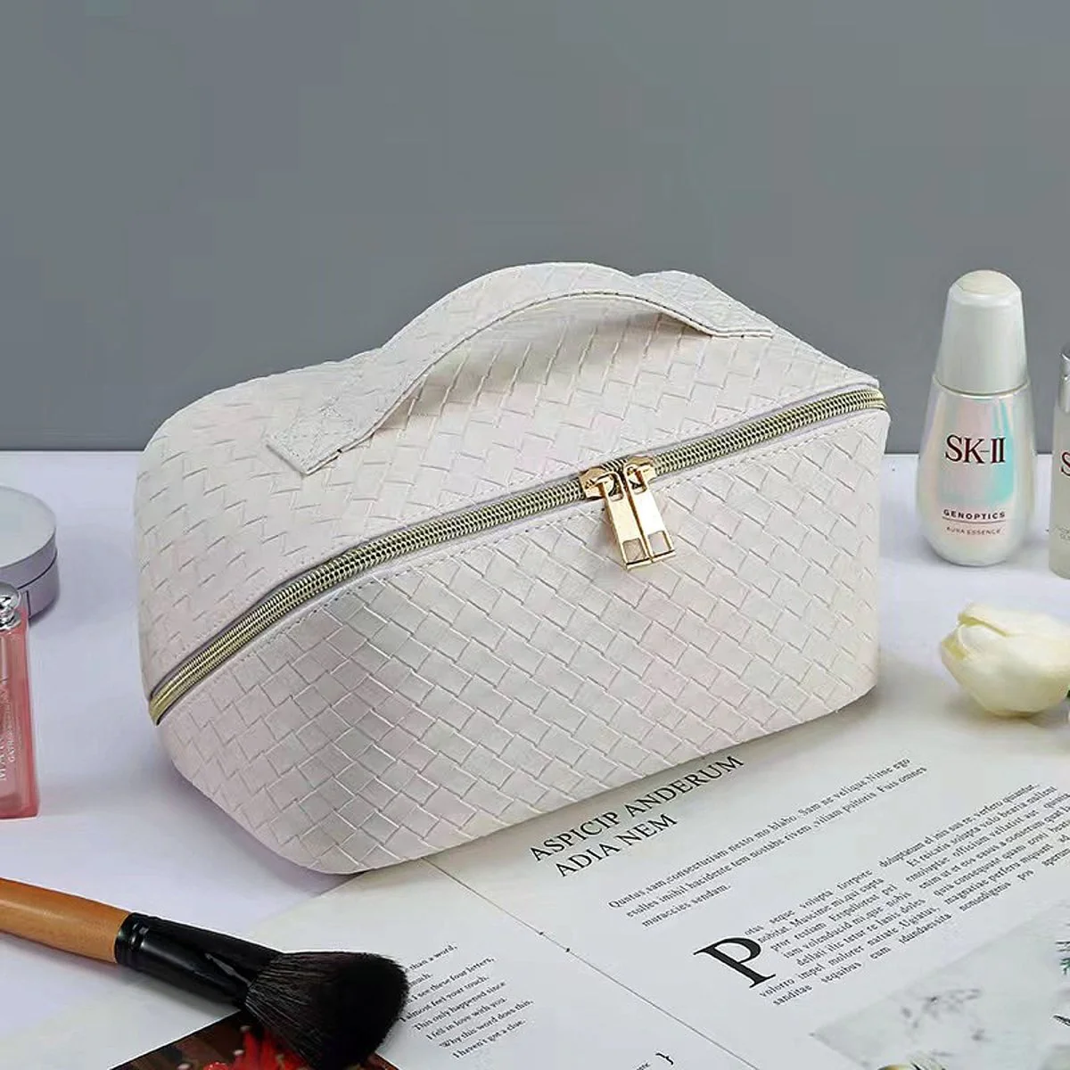 Woven Textured Beauty Organizer - Image 5