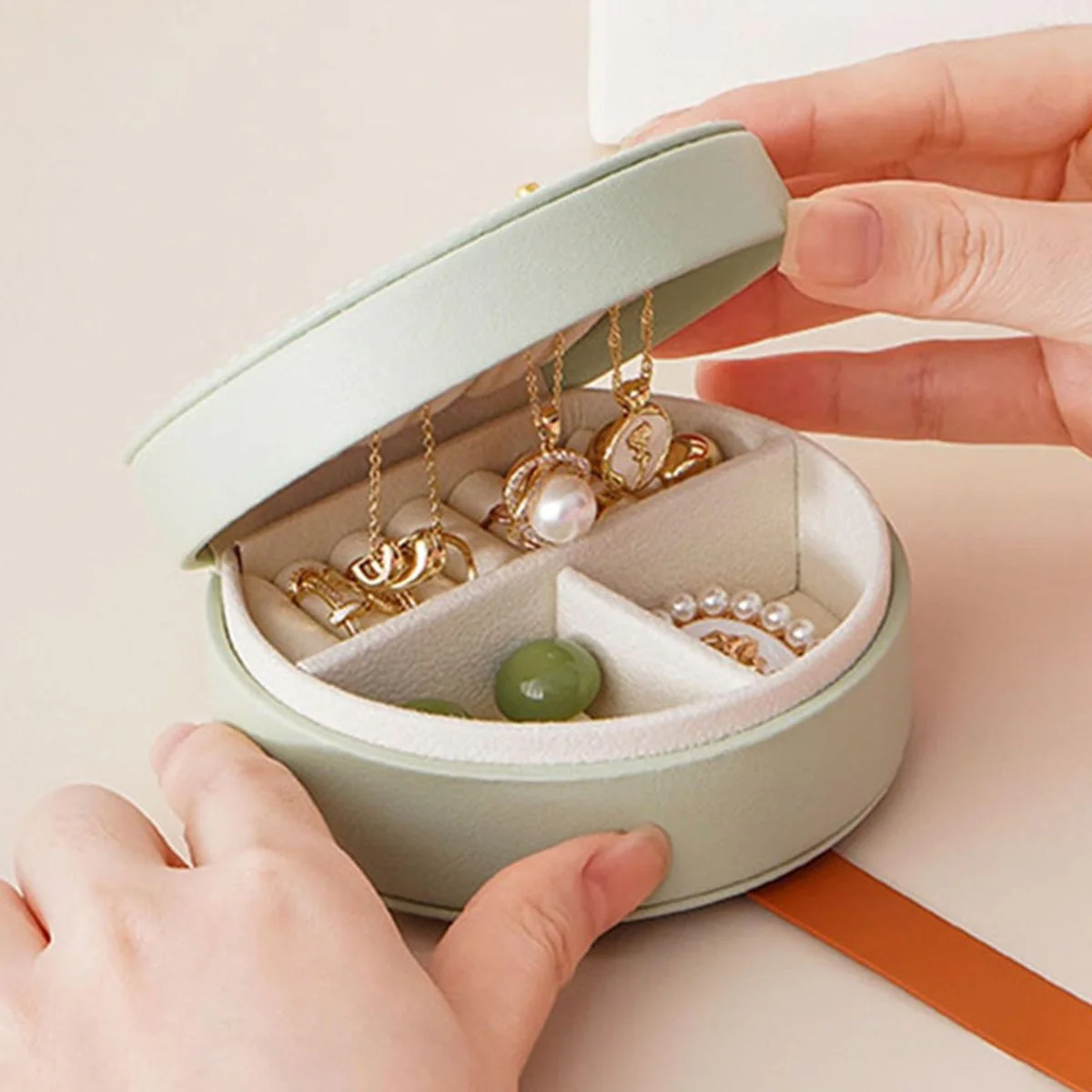 Portable Jewelry Storage Box - Image 3