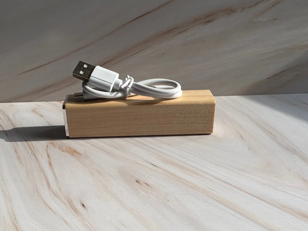 Square Tube Maple Power Bank – Compact 2200mAh Charger - Image 3